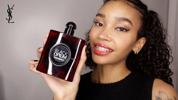 Yves Saint Laurent Black Opium Eau de Parfum Over Red #4